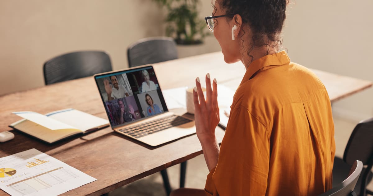 Business advisors in a discovery call discussion